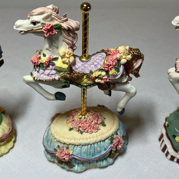 Heritage House Carousel Horse Figurines. Collectible. - Picture 3 of 8